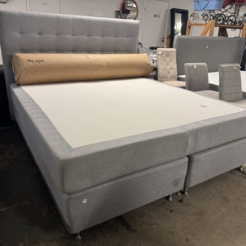 Kontinentalsäng + gavel