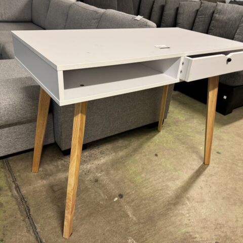 Skrivbord/datorbord