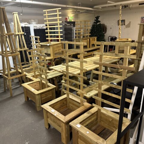 Växtlåda med spaljé
