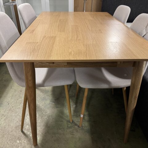 Matbord 130cm